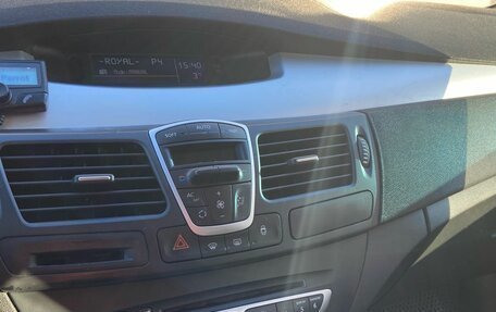 Renault Laguna III рестайлинг, 2008 год, 549 000 рублей, 9 фотография