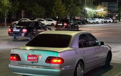 Mercedes-Benz E-Класс, 2000 год, 850 000 рублей, 1 фотография