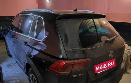 Volkswagen Tiguan II, 2018 год, 2 500 000 рублей, 2 фотография