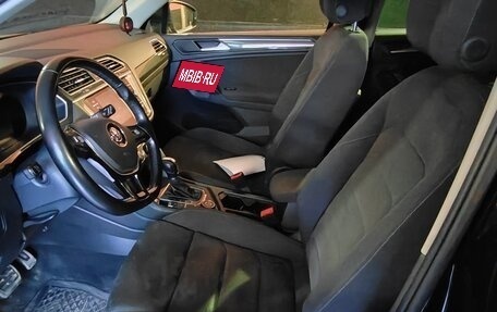 Volkswagen Tiguan II, 2018 год, 2 500 000 рублей, 7 фотография