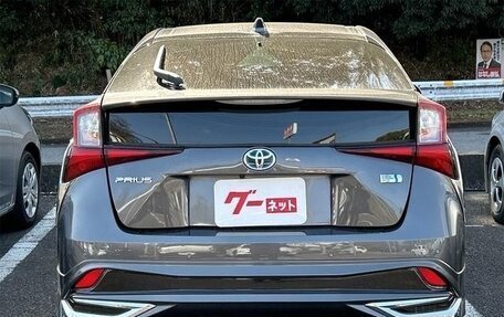 Toyota Prius IV XW50, 2022 год, 1 890 099 рублей, 5 фотография