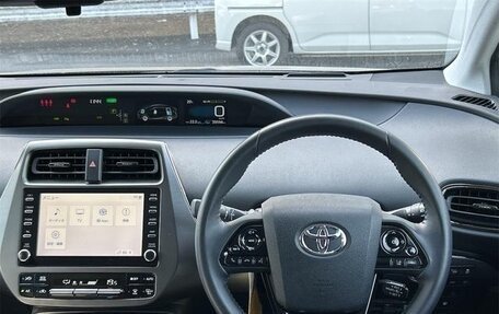 Toyota Prius IV XW50, 2022 год, 1 890 099 рублей, 8 фотография