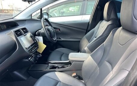 Toyota Prius IV XW50, 2022 год, 1 890 099 рублей, 13 фотография