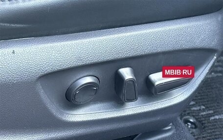 Toyota Prius IV XW50, 2022 год, 1 890 099 рублей, 22 фотография