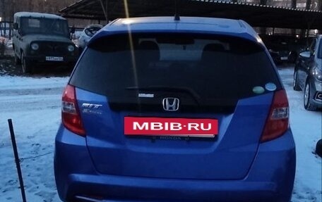 Honda Fit III, 2011 год, 750 000 рублей, 3 фотография