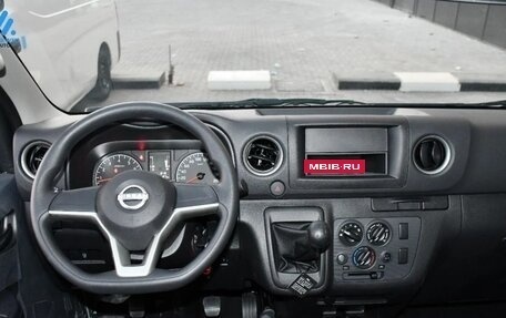 Nissan Urvan IV, 2012 год, 4 500 000 рублей, 6 фотография