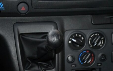 Nissan Urvan IV, 2012 год, 4 500 000 рублей, 7 фотография