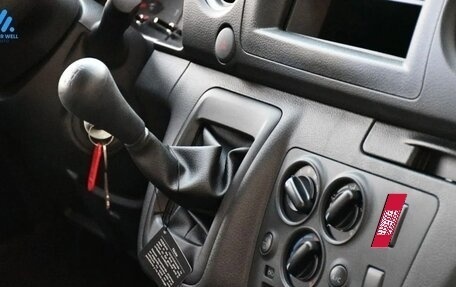 Nissan Urvan IV, 2012 год, 4 500 000 рублей, 9 фотография