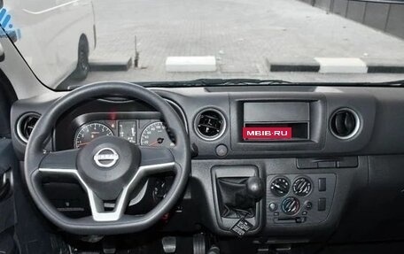 Nissan Urvan IV, 2012 год, 4 500 000 рублей, 11 фотография