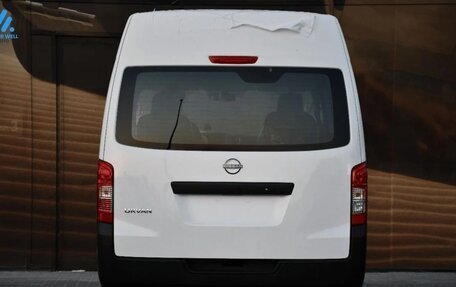 Nissan Urvan IV, 2012 год, 4 750 000 рублей, 4 фотография