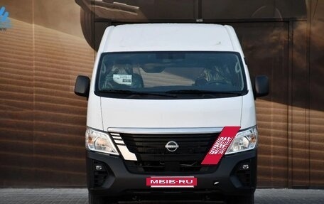 Nissan Urvan IV, 2012 год, 4 750 000 рублей, 2 фотография