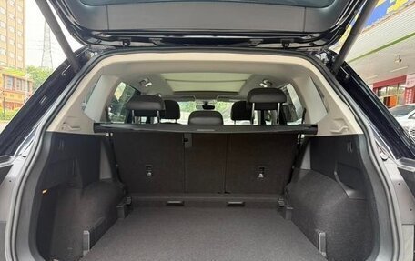 Volkswagen Tiguan II, 2021 год, 2 700 000 рублей, 8 фотография