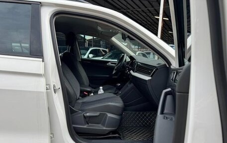 Volkswagen Tiguan II, 2021 год, 2 600 000 рублей, 9 фотография