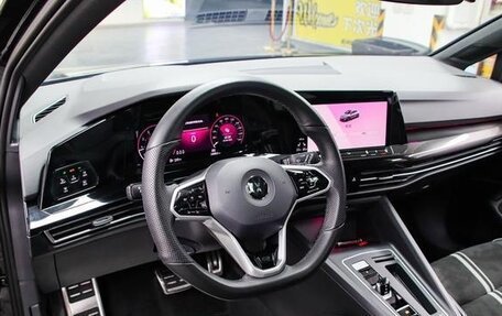 Volkswagen Golf VIII, 2022 год, 1 510 000 рублей, 12 фотография