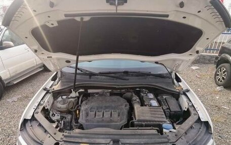 Volkswagen Tiguan II, 2021 год, 2 600 000 рублей, 9 фотография