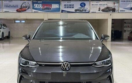 Volkswagen Golf VIII, 2022 год, 1 450 000 рублей, 2 фотография