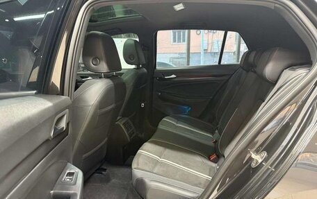 Volkswagen Golf VIII, 2022 год, 1 450 000 рублей, 8 фотография