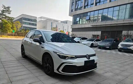 Volkswagen Golf VIII, 2022 год, 1 750 010 рублей, 3 фотография