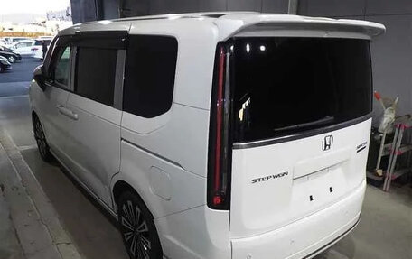 Honda Stepwgn, 2022 год, 2 224 978 рублей, 2 фотография