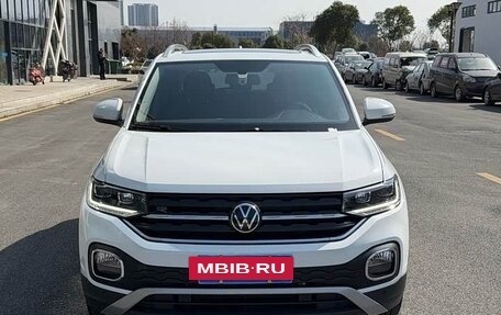 Volkswagen T-Cross I, 2023 год, 1 388 000 рублей, 2 фотография