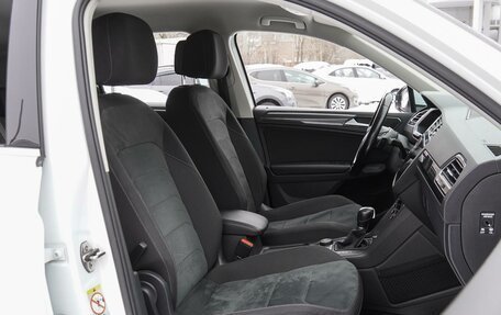 Volkswagen Tiguan II, 2017 год, 2 699 000 рублей, 8 фотография