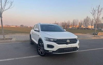 Volkswagen T-Roc I, 2022 год, 1 410 000 рублей, 1 фотография