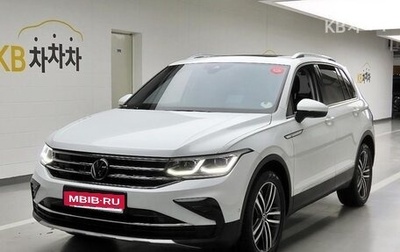 Volkswagen Tiguan II, 2022 год, 3 600 000 рублей, 1 фотография