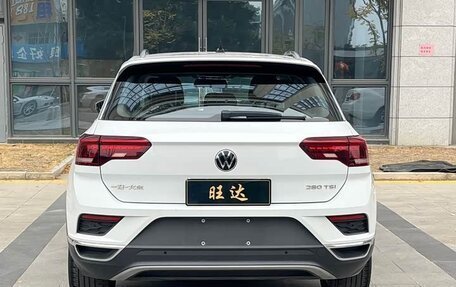 Volkswagen T-Cross I, 2022 год, 1 420 000 рублей, 6 фотография