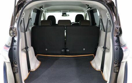 Toyota Sienta II, 2016 год, 1 270 000 рублей, 10 фотография