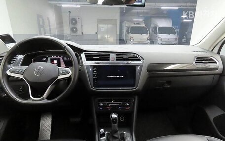 Volkswagen Tiguan II, 2022 год, 3 600 000 рублей, 7 фотография