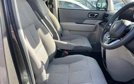 Honda Stepwgn, 2022 год, 2 127 978 рублей, 6 фотография