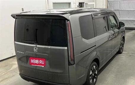 Honda Stepwgn, 2022 год, 2 127 978 рублей, 3 фотография