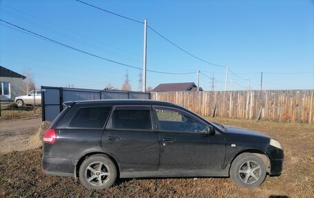 Nissan Wingroad III, 2001 год, 275 000 рублей, 5 фотография