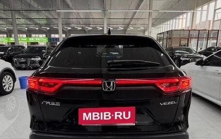 Honda Vezel, 2022 год, 1 760 000 рублей, 5 фотография