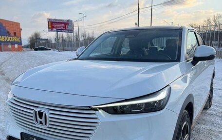 Honda Vezel, 2021 год, 1 825 000 рублей, 1 фотография