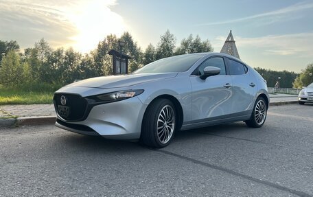 Mazda 3, 2022 год, 1 950 000 рублей, 1 фотография