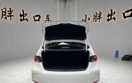 Toyota Corolla, 2023 год, 1 700 000 рублей, 13 фотография