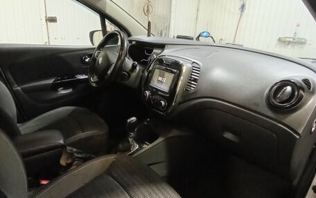 Renault Kaptur I рестайлинг, 2019 год, 1 540 000 рублей, 10 фотография