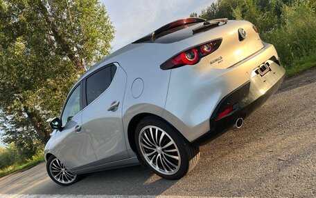 Mazda 3, 2022 год, 1 950 000 рублей, 6 фотография