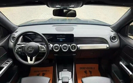 Mercedes-Benz GLB, 2021 год, 2 240 000 рублей, 7 фотография