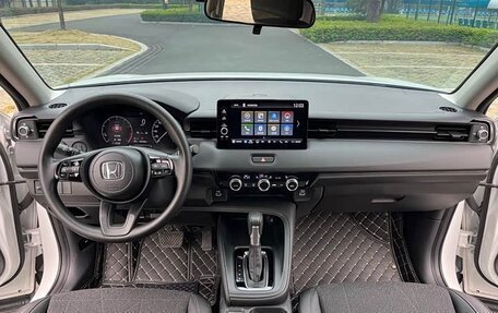 Honda Vezel, 2023 год, 1 690 055 рублей, 13 фотография