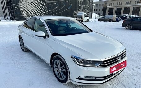 Volkswagen Passat B8 рестайлинг, 2019 год, 2 850 000 рублей, 3 фотография