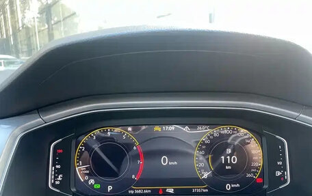 Volkswagen T-Roc I, 2022 год, 1 737 010 рублей, 12 фотография