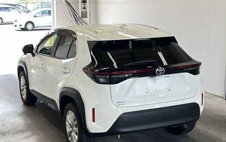 Toyota Yaris Cross, 2021 год, 1 575 000 рублей, 4 фотография