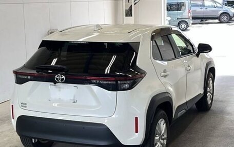 Toyota Yaris Cross, 2021 год, 1 575 000 рублей, 3 фотография