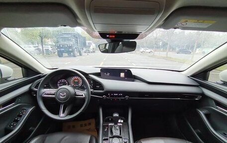 Mazda 3, 2021 год, 1 230 000 рублей, 11 фотография