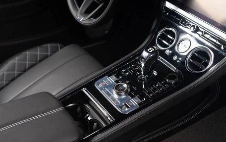 Bentley Continental GT III, 2022 год, 31 500 000 рублей, 15 фотография