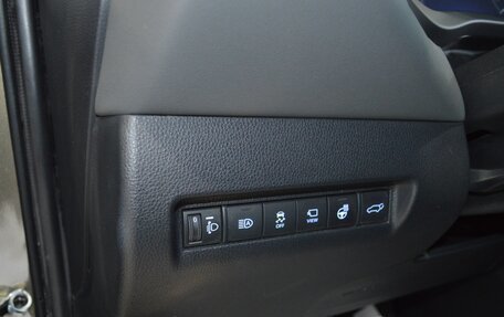 Toyota Harrier, 2022 год, 5 850 000 рублей, 7 фотография