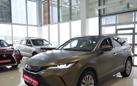 Toyota Harrier, 2022 год, 5 850 000 рублей, 2 фотография