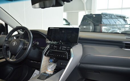 Toyota Harrier, 2022 год, 5 850 000 рублей, 14 фотография